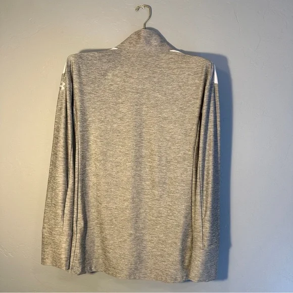 Under Armour Long Sleeve Dry Fit Zip Up Top Lightweight in Grey and White Size M - Picture 2 of 10
